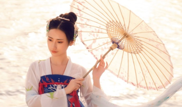 唯美仙气十足的古风诗词说说带图片4