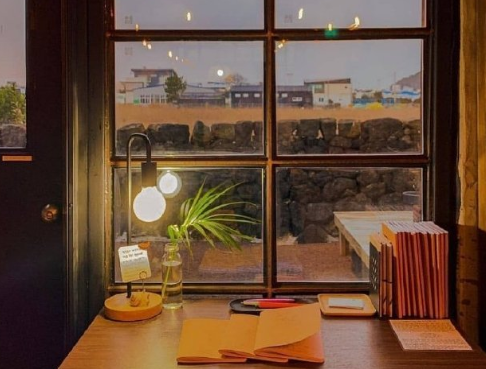 2021阴雨天烦躁心情说说 连续阴雨天的心情句子1