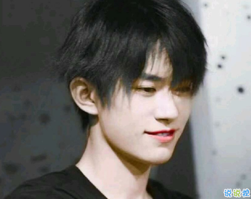 适合男生发的朋友圈文案 文艺干净有品味的句子1