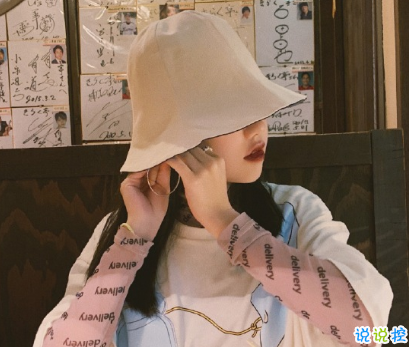 花式夸女生的甜美句子带图片 最真挚夸女生的文案2