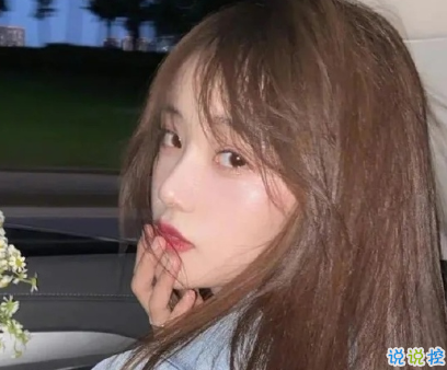 花式夸女生的甜美句子带图片 最真挚夸女生的文案15