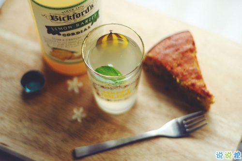 抖音朋友圈可爱说说大全带图片 搞怪女生说说超级独特精辟6