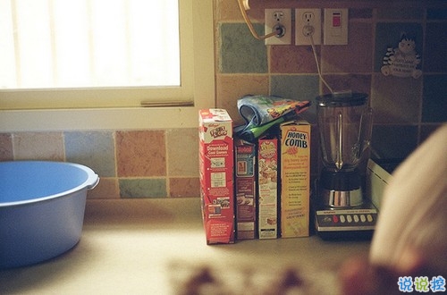 文字控喜欢的温暖治愈文艺说说带图片 想跌进你的怀里把夏天带给你10