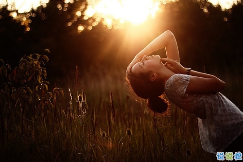 致余生的朋友圈唯美说说配图 简单有深意的一句话唯美说说3