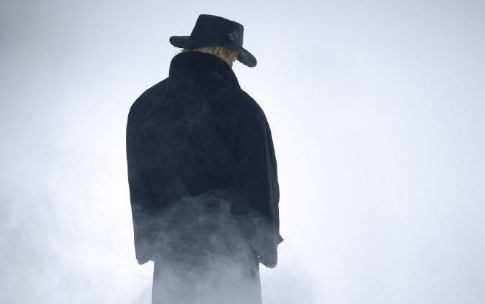 看透人心的悲凉英文句子带翻译 总有一句适合你的心情1