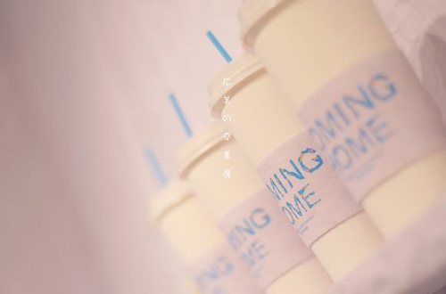 甜蜜温馨温暖的图片说说 想牵着你的手走过余生六十年的四季10