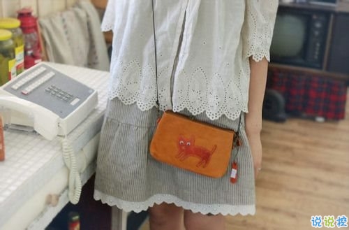 唯美简单的英文说说带图片 世人万千种浮云莫去求12