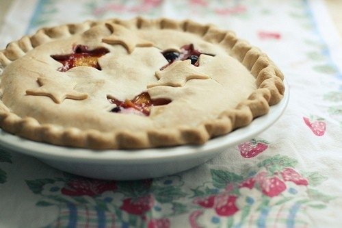 关于现实生活人生的哲理说说带图片 一个人活着应该永远要把目光投向远方10