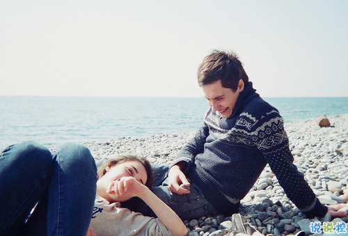 有诗意和哲理的关于人生和爱情的图片说说 跨越漫长岁月长河与你相遇5