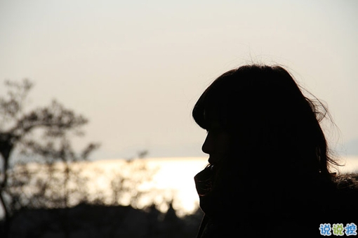 唯美简单的治愈系说说带图片 山月孤寂只是未见我9