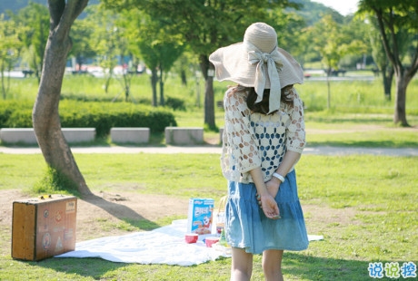 那些抖音中唯美的小清新图片句子 浮世万千吾爱有三7