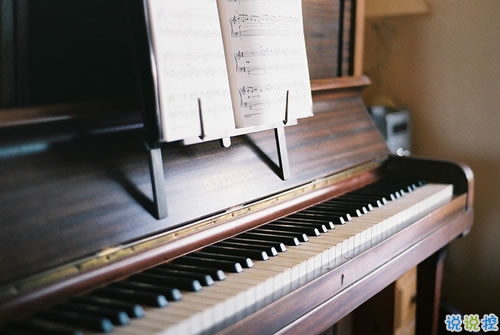 有种淡淡心酸的个性说说带图片 文字控喜欢的文艺个性说说配图14