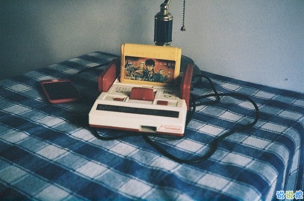 文字控喜欢的简单唯美的一句话说说带图片 烟尘滚滚一路行来我应是迷了路了9