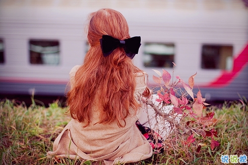 恋爱中只有自己知道的小情绪句子带图片 我见过银河但我仍只爱你这一颗星15