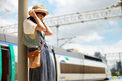 打动人心的一段话爱情说说配图 14条很经典的爱情长说说2