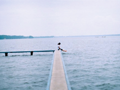 韩寒关于生活和成长的经典语录 人生而在世应该知道的道理很现实的句子